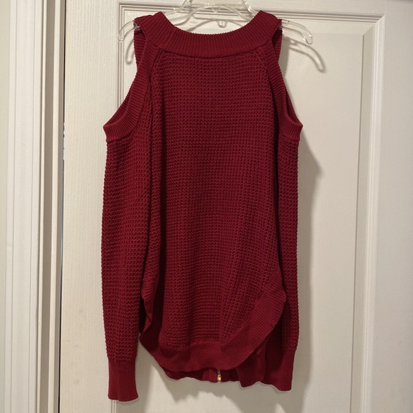 NWOT G By Guess S Maroon Cold Shoulder Sweater - Picture 7 of 9